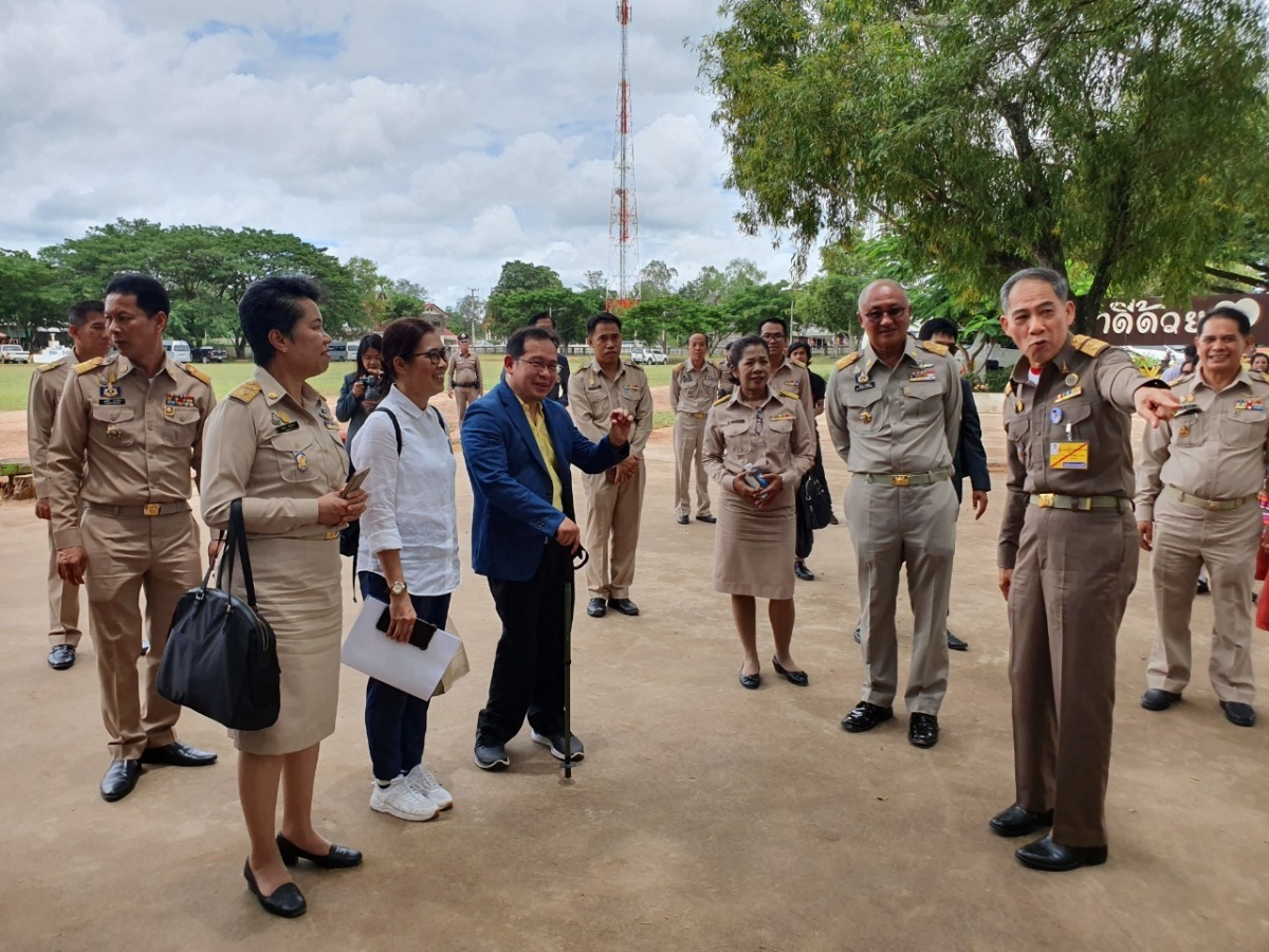 OKMD ลงพื้นที่ติดตามการจัดทำสนามเด็กเล่น BBL ซึ่งเป็นส่วนหนึ่งของ “โรงเรียนนำร่อง” เพื่อพัฒนาเป็นแหล่งเรียนรู้การขับเคลื่อนโรงเรียนคุณธรรม OKMD ลงพื้นที่ติดตามการจัดทำสนามเด็กเล่น BBL ซึ่งเป็นส่วนหนึ่งของ “โรงเรียนนำร่อง” เพื่อพัฒนาเป็นแหล่งเรียนรู้การขับเคลื่อนโรงเรียนคุณธรรม