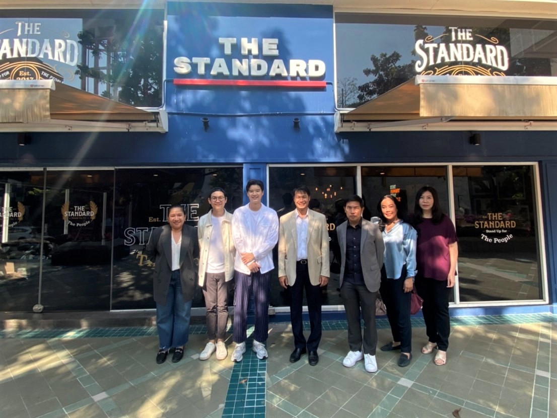 ผอ.OKMD เข้าเยี่ยมสื่อออนไลน์ The Standard ผอ.OKMD เข้าเยี่ยมสื่อออนไลน์ The Standard